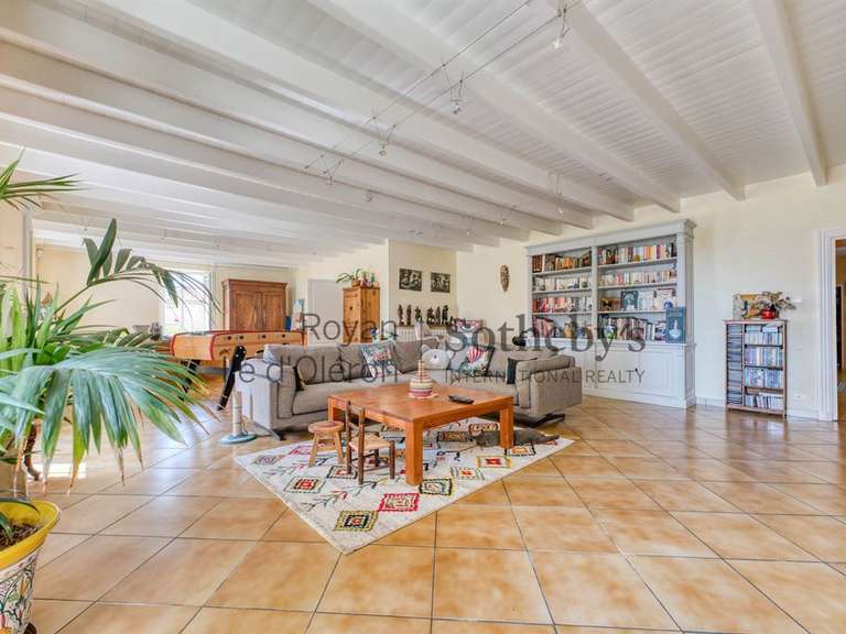 Propriété La Gripperie-Saint-Symphorien - 8 chambres - 450m²