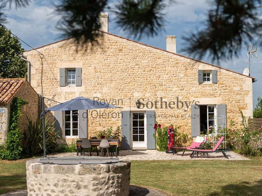 Property La Gripperie-Saint-Symphorien