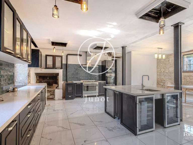 Château La Guerche-sur-l'Aubois - 16 chambres - 1213m²