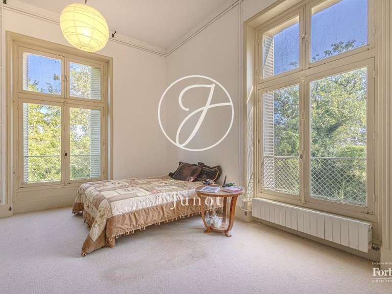 Château La Guerche-sur-l'Aubois - 16 chambres - 1213m²