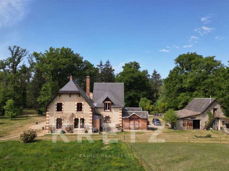Maison La Guerche-sur-l'Aubois - 6 chambres - 303m²