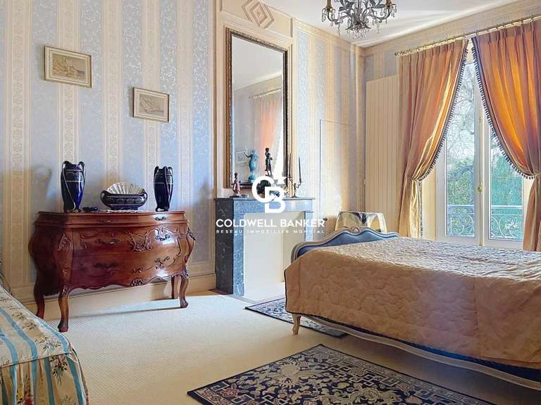 Maison La Jarne - 9 chambres - 540m²