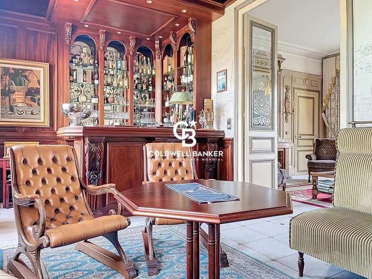 Maison La Jarne - 9 chambres - 540m²