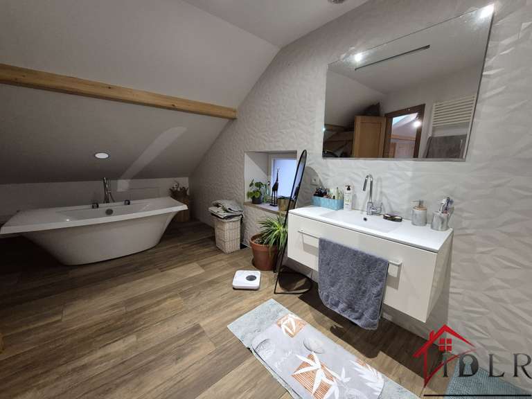 Maison La Lanterne-et-les-Armonts - 3 chambres - 190m²