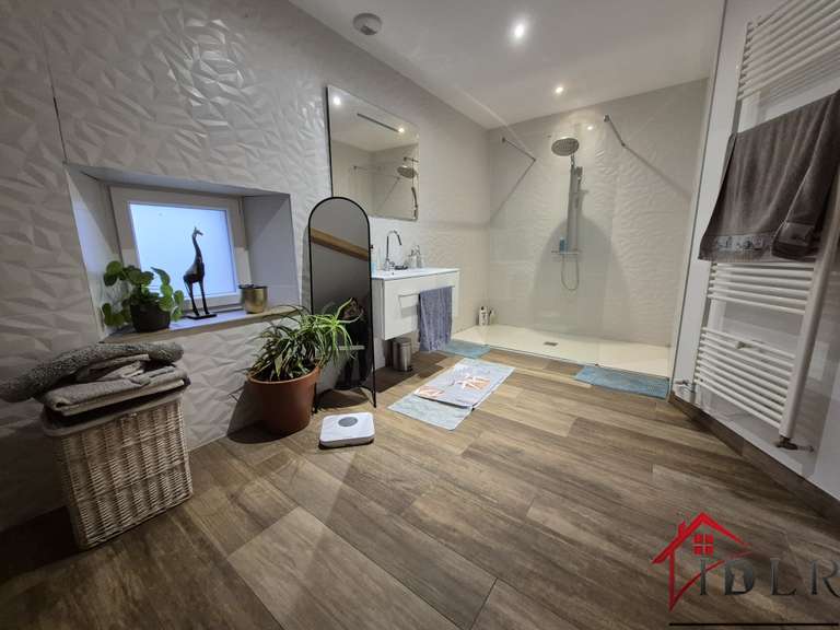 Maison La Lanterne-et-les-Armonts - 3 chambres - 190m²