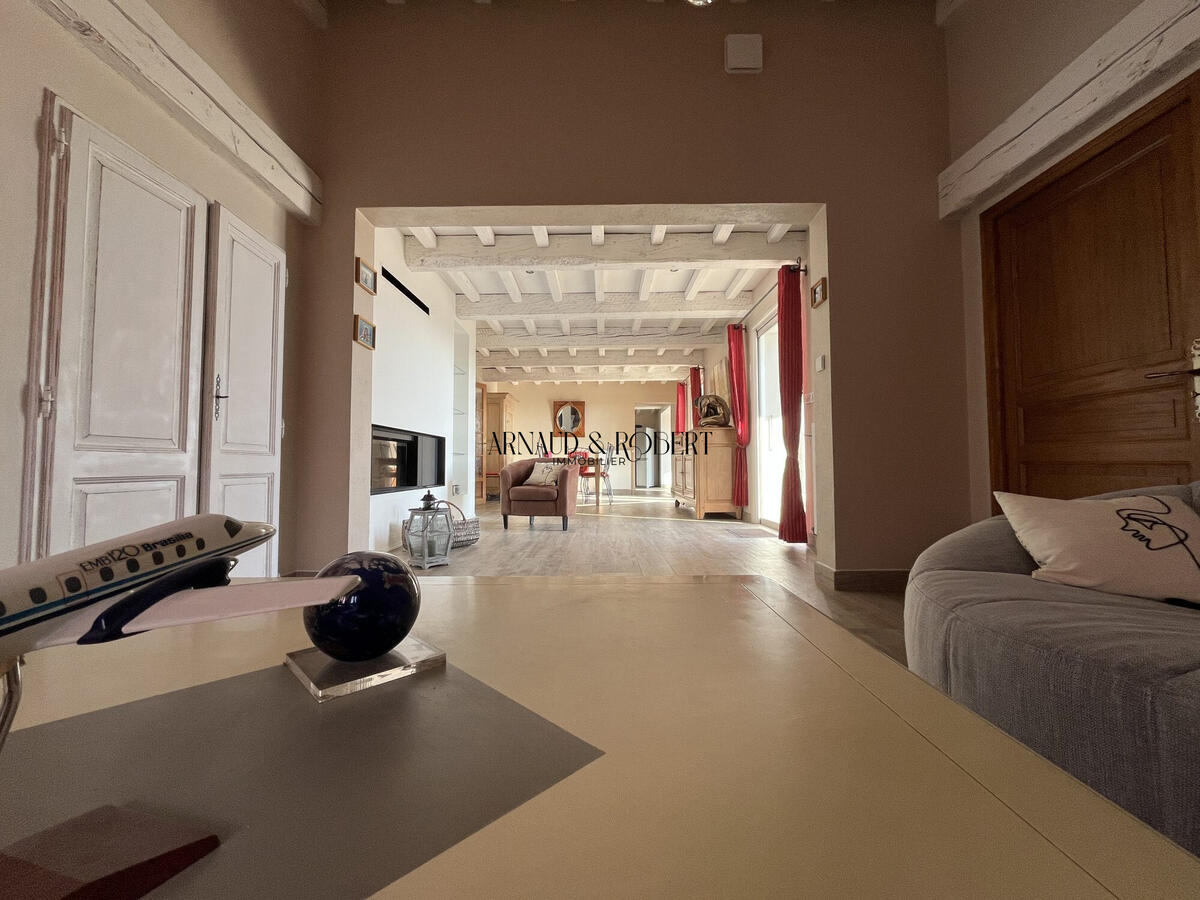 House La Laupie