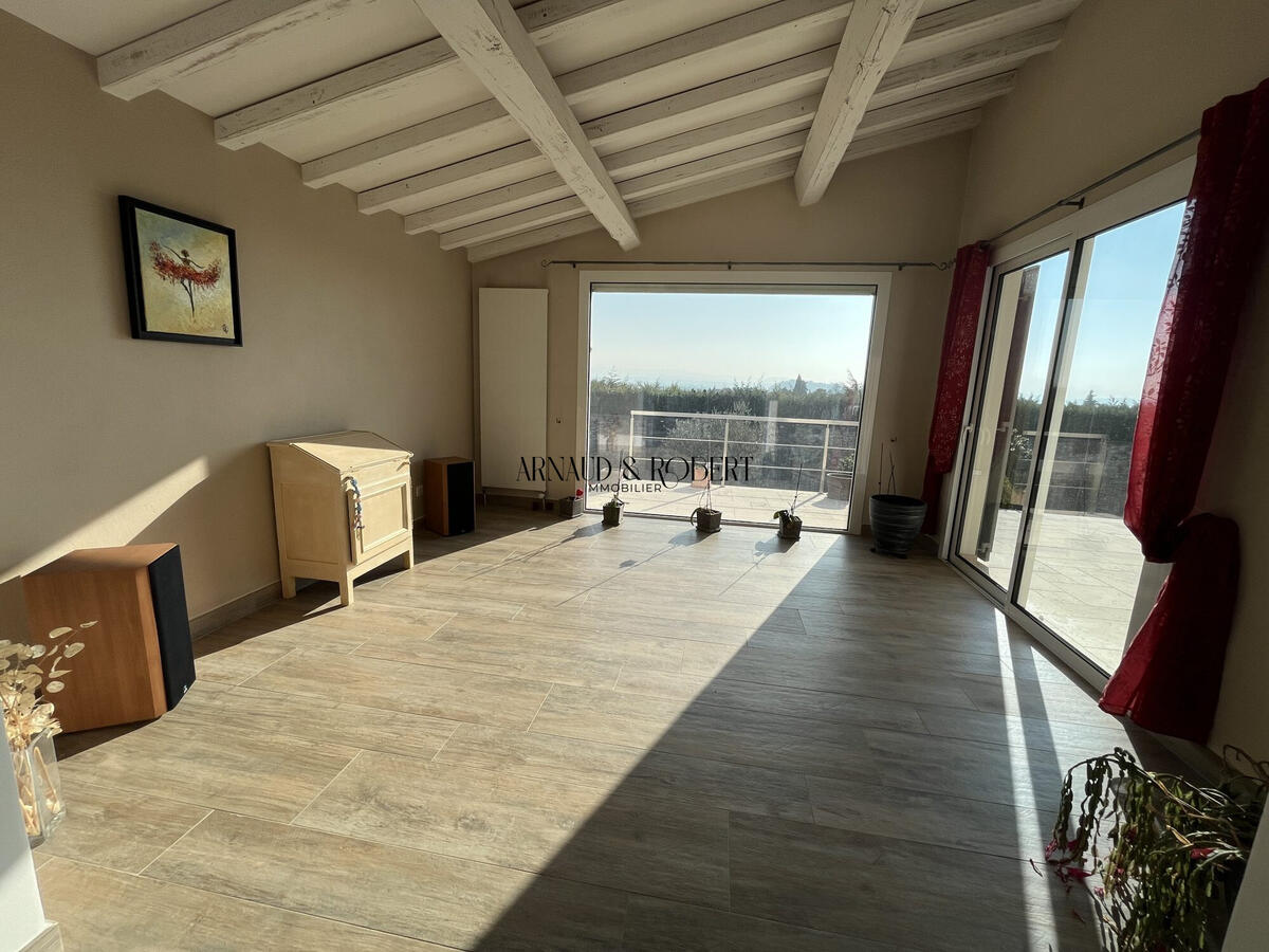 House La Laupie