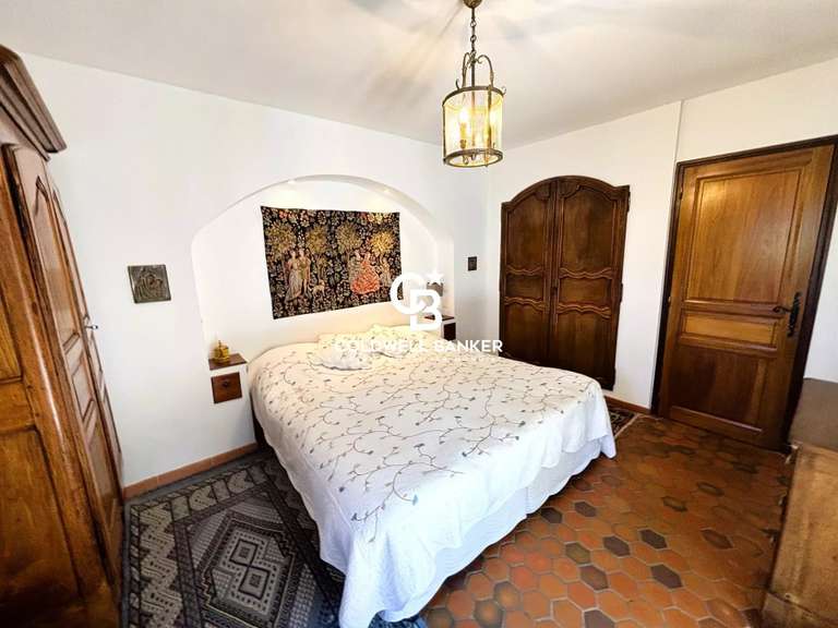 Maison La Londe-les-Maures - 5 chambres - 235m²