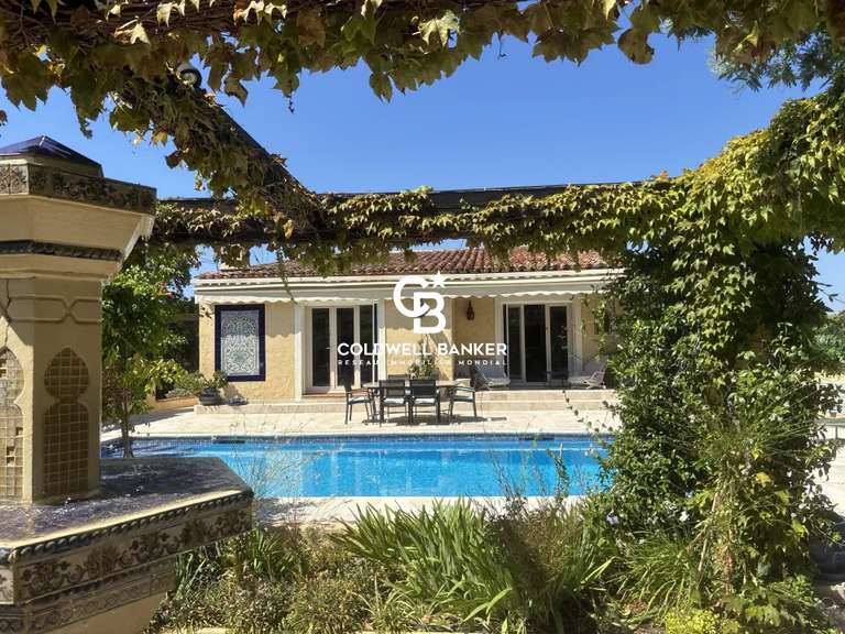 Maison La Londe-les-Maures - 5 chambres - 235m²
