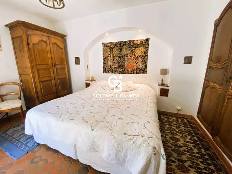Maison La Londe-les-Maures - 5 chambres - 235m²