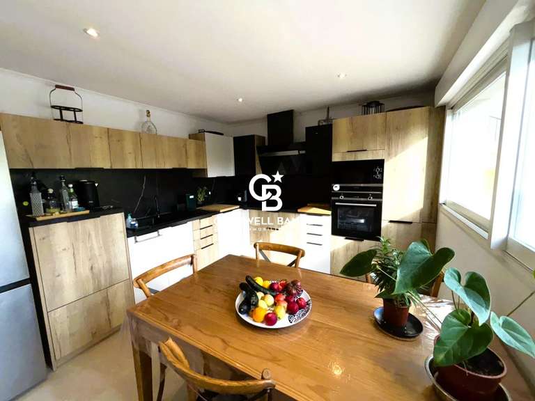 Villa La Londe-les-Maures - 4 chambres - 151m²