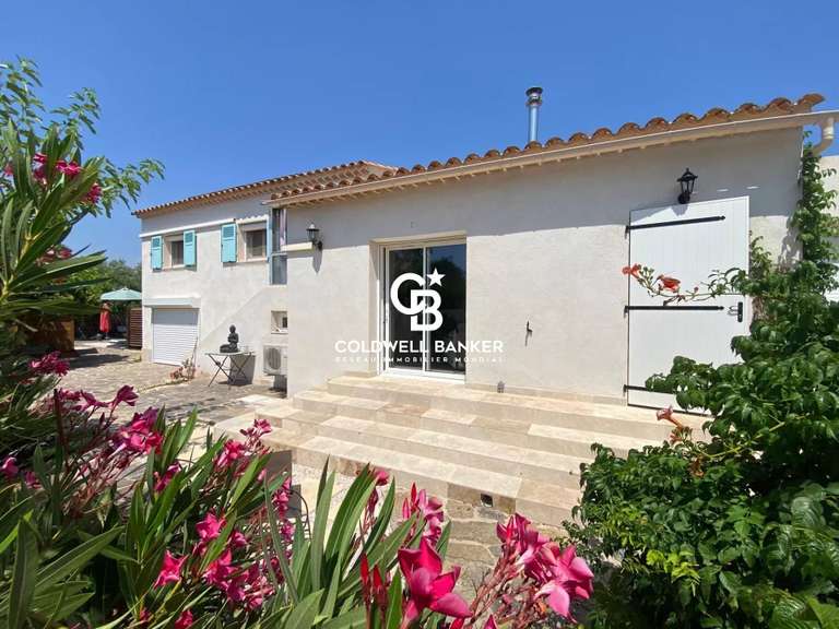 Villa La Londe-les-Maures - 4 chambres - 151m²