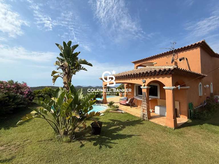 Villa La Londe-les-Maures - 5 chambres - 267m²
