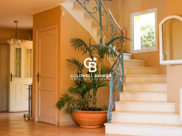 Villa La Londe-les-Maures - 5 chambres - 267m²