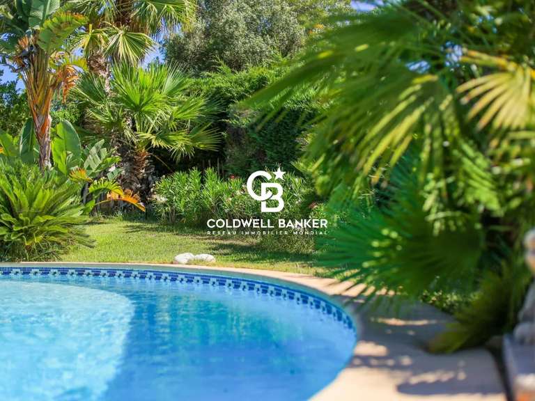 Villa La Londe-les-Maures - 5 chambres - 267m²