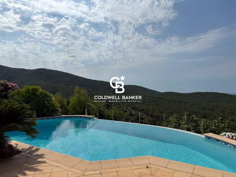 Villa La Londe-les-Maures - 5 chambres - 267m²