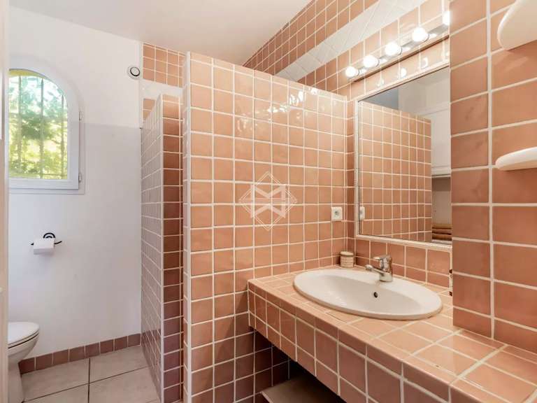 Villa La Londe-les-Maures - 5 chambres - 200m²