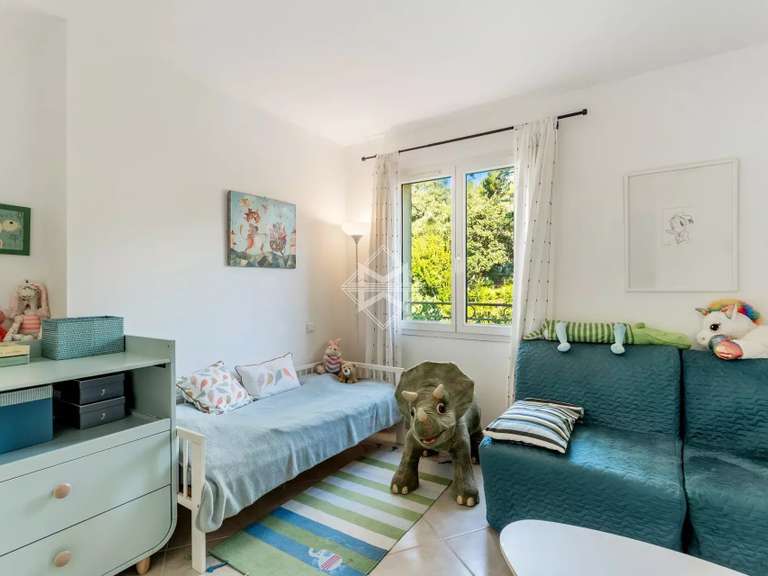 Villa La Londe-les-Maures - 5 chambres - 200m²