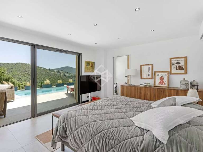 Villa La Londe-les-Maures - 4 chambres - 190m²