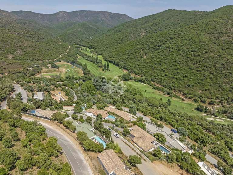 Villa La Londe-les-Maures - 4 chambres - 190m²