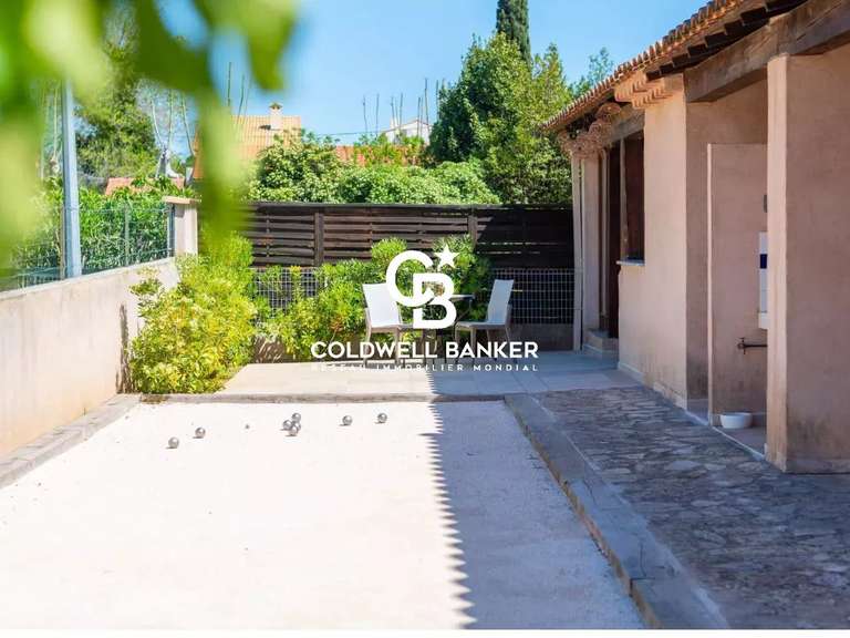 Villa La Londe-les-Maures - 4 chambres - 180m²