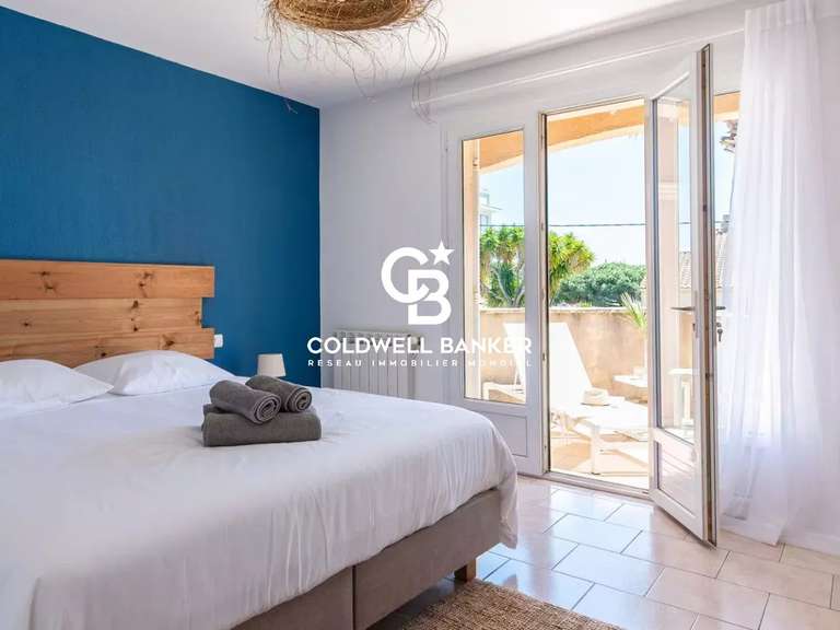 Villa La Londe-les-Maures - 4 chambres - 180m²