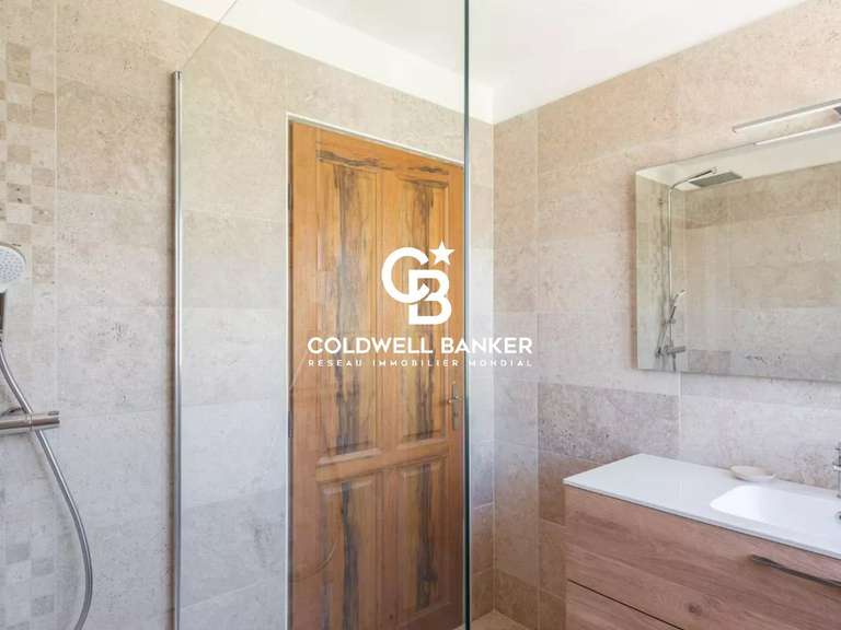 Villa La Londe-les-Maures - 4 chambres - 180m²