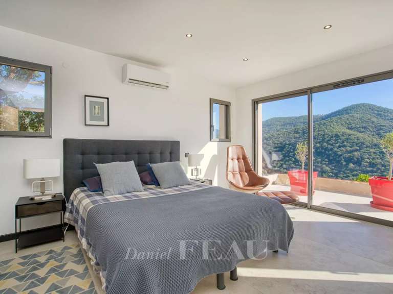 Villa La Londe-les-Maures - 5 chambres - 183m²