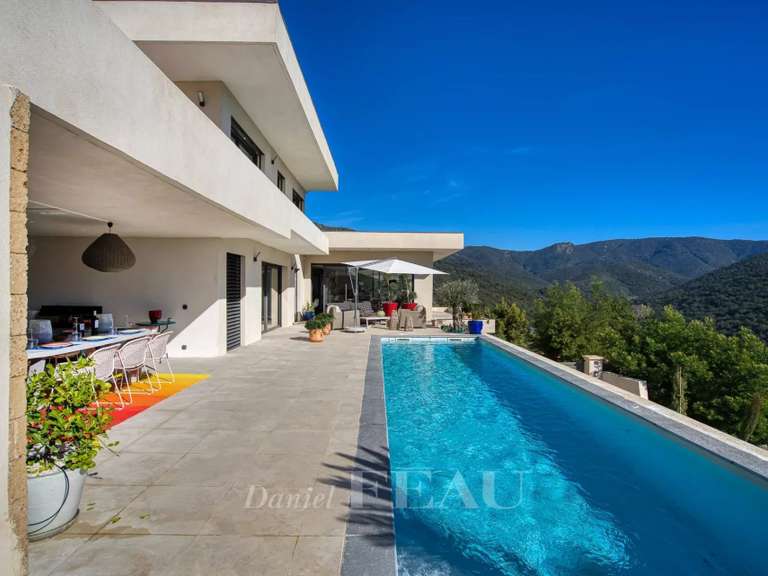 Villa La Londe-les-Maures - 5 chambres - 183m²