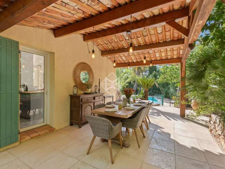 Villa La Londe-les-Maures - 5 chambres - 200m²