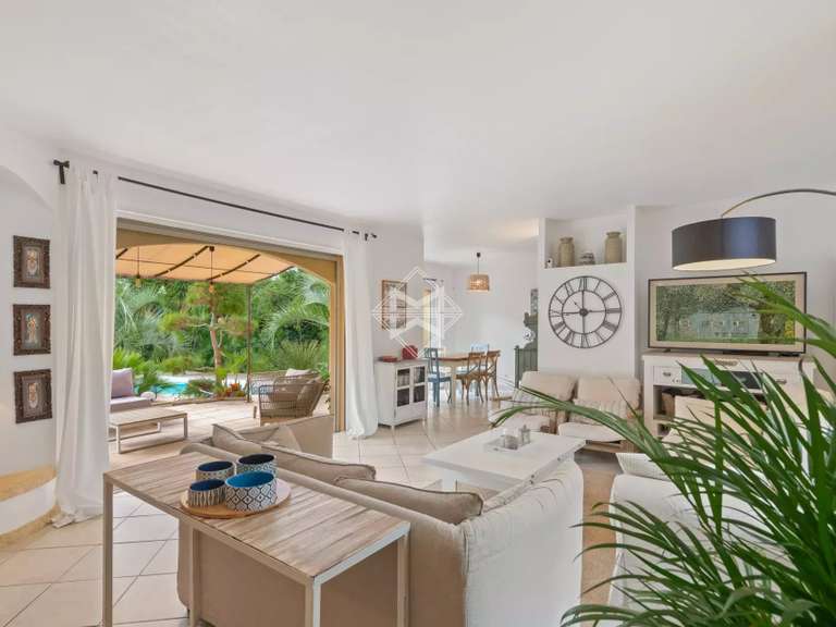 Villa La Londe-les-Maures - 5 chambres - 200m²