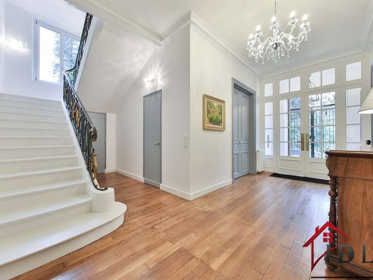 Maison La Longine - 7 chambres - 386m²