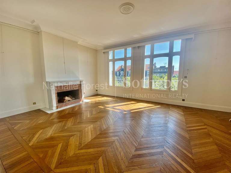 Apartment La Madeleine - 4 bedrooms - 225m²