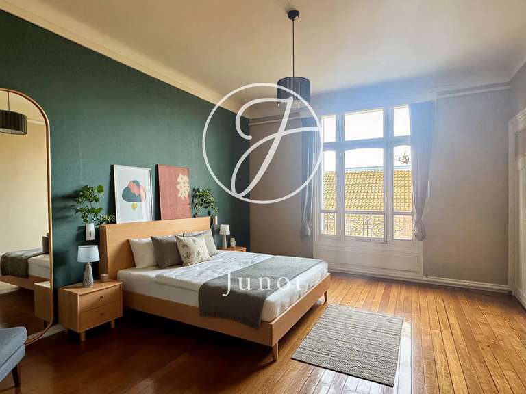 Appartement La Madeleine - 4 chambres - 248m²