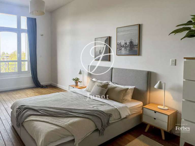 Appartement La Madeleine - 4 chambres - 248m²