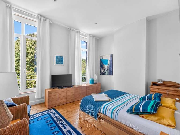 Appartement La Madeleine - 3 chambres - 163m²