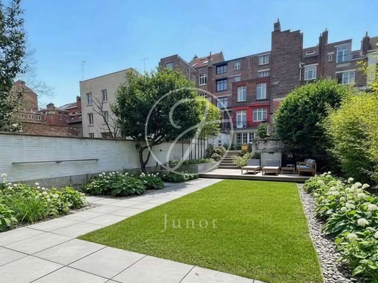 Maison La Madeleine - 5 chambres - 253m²