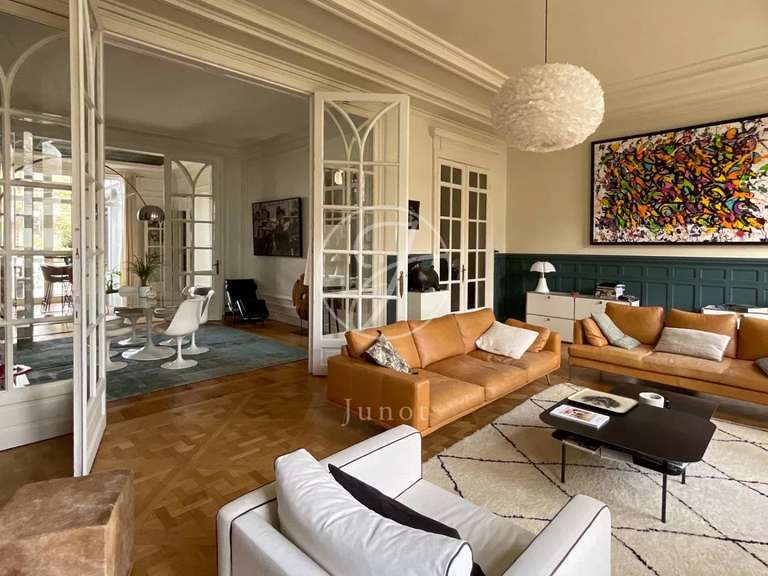 Maison La Madeleine - 7 chambres - 350m²