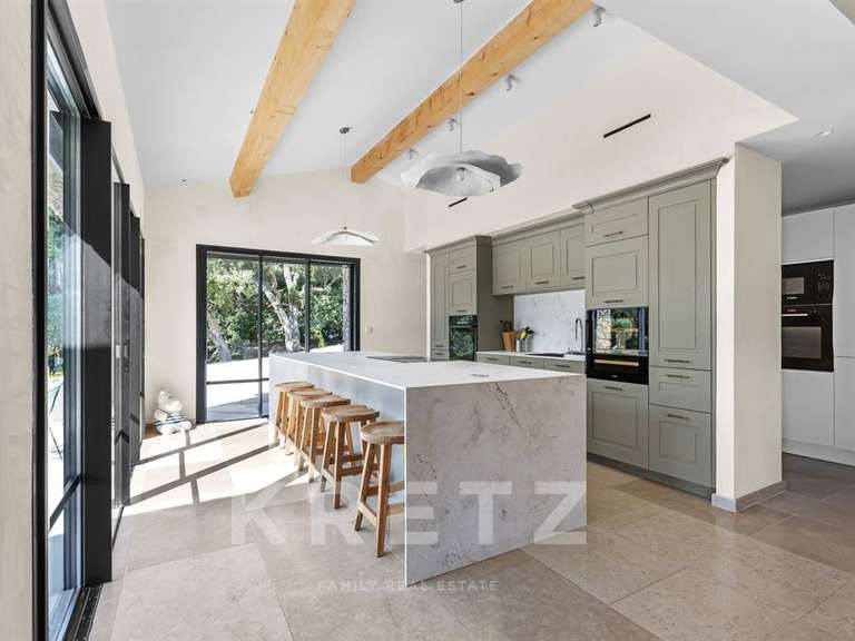 Maison La Môle - 4 chambres - 250m²