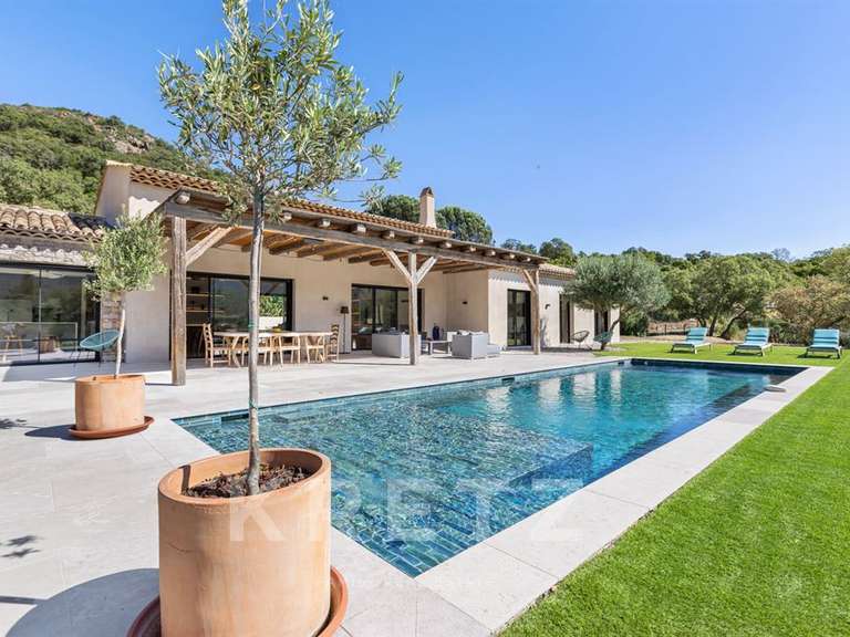 Maison La Môle - 4 chambres - 250m²