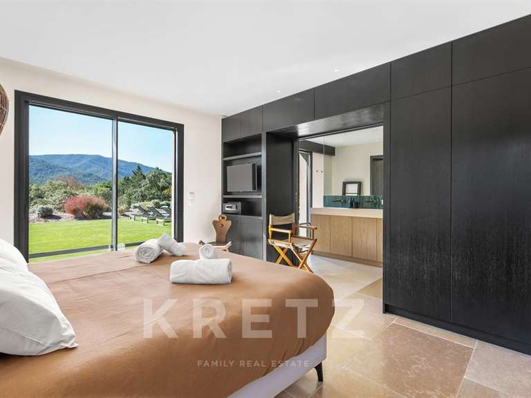 Maison La Môle - 4 chambres - 250m²