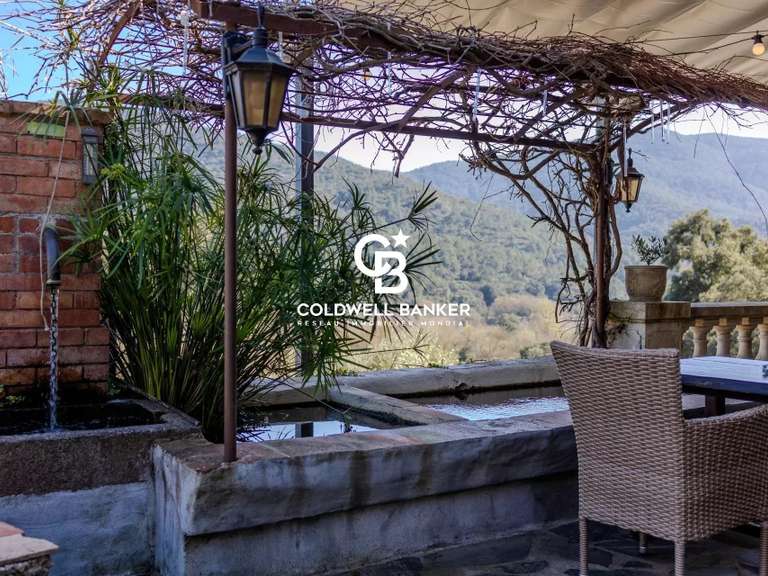 Maison La Môle - 8 chambres - 355m²