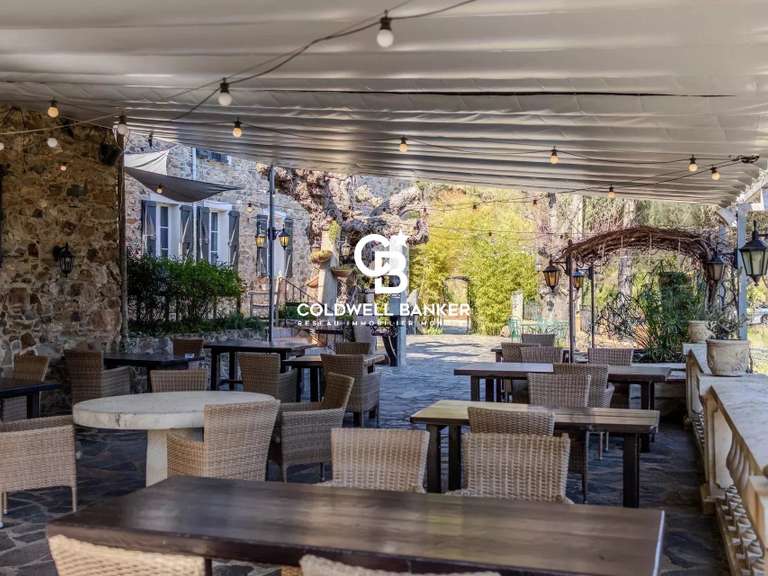 Maison La Môle - 8 chambres - 355m²