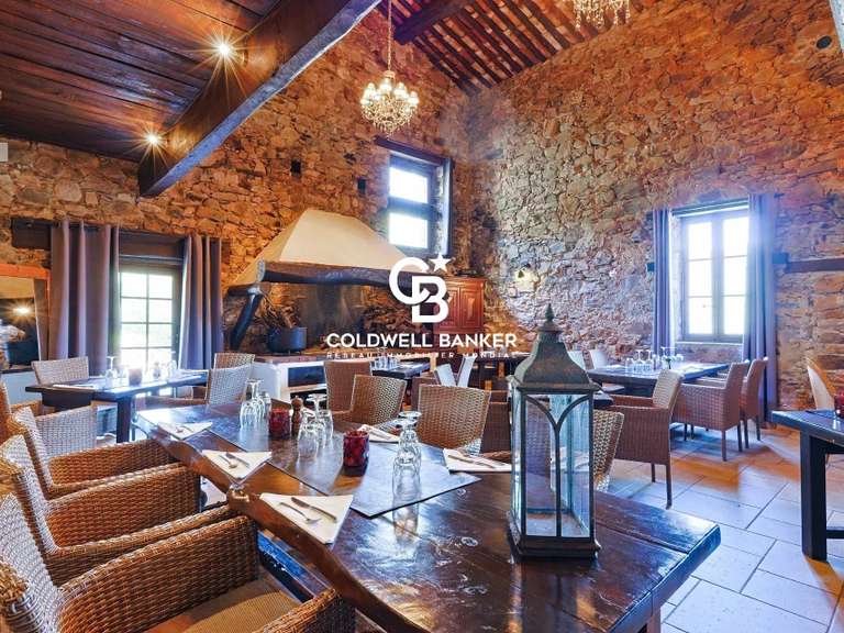 Maison La Môle - 8 chambres - 355m²