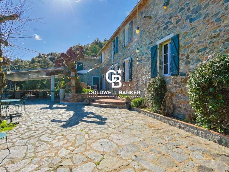 Maison La Môle - 8 chambres - 355m²