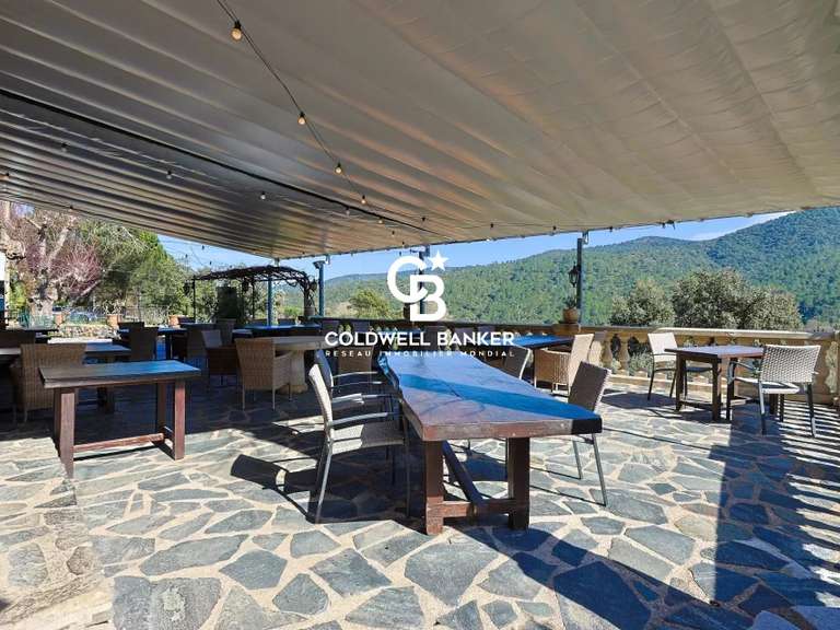 Maison La Môle - 8 chambres - 355m²