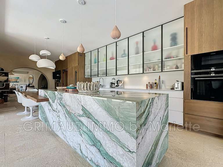 Villa La Môle - 4 bedrooms - 245m²