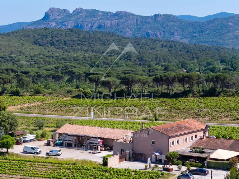 Domaine viticole La Motte - 1014m²