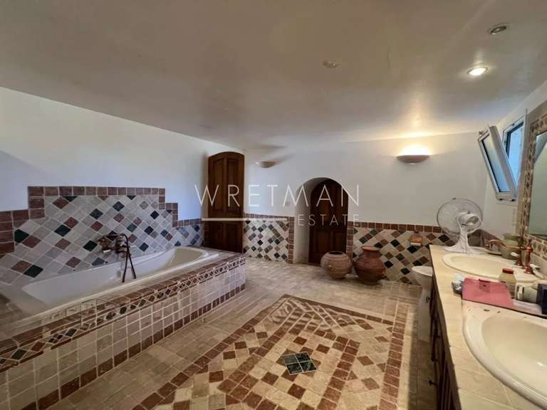 Domaine viticole La Motte - 500m²