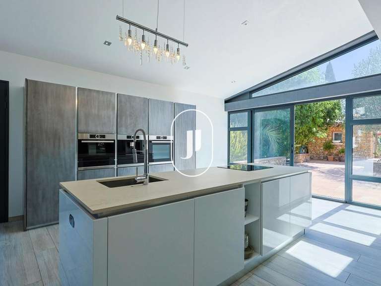 Maison La Motte - 6 chambres - 350m²